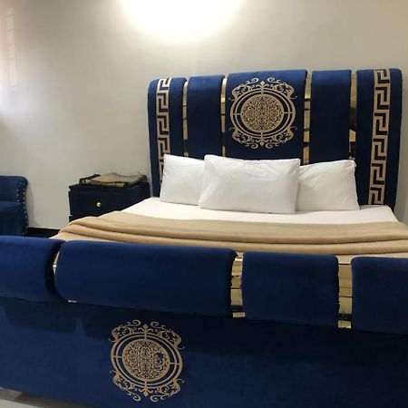 Hotel Islamabad Crown Rawalpindi Exterior photo